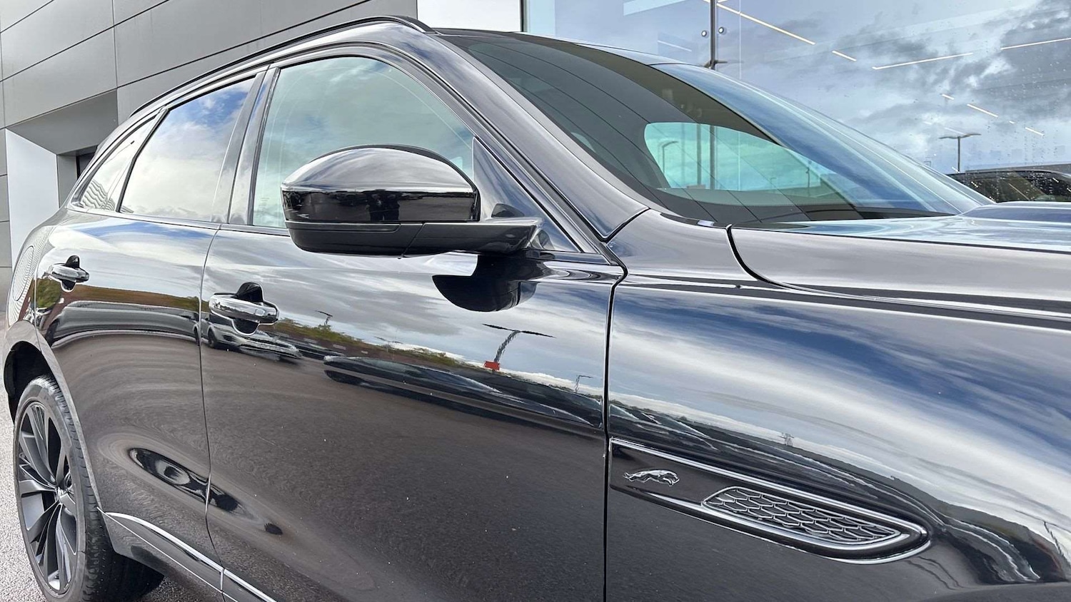 Used Jaguar F-Pace 2023 for sale - 76460452: Photo 21