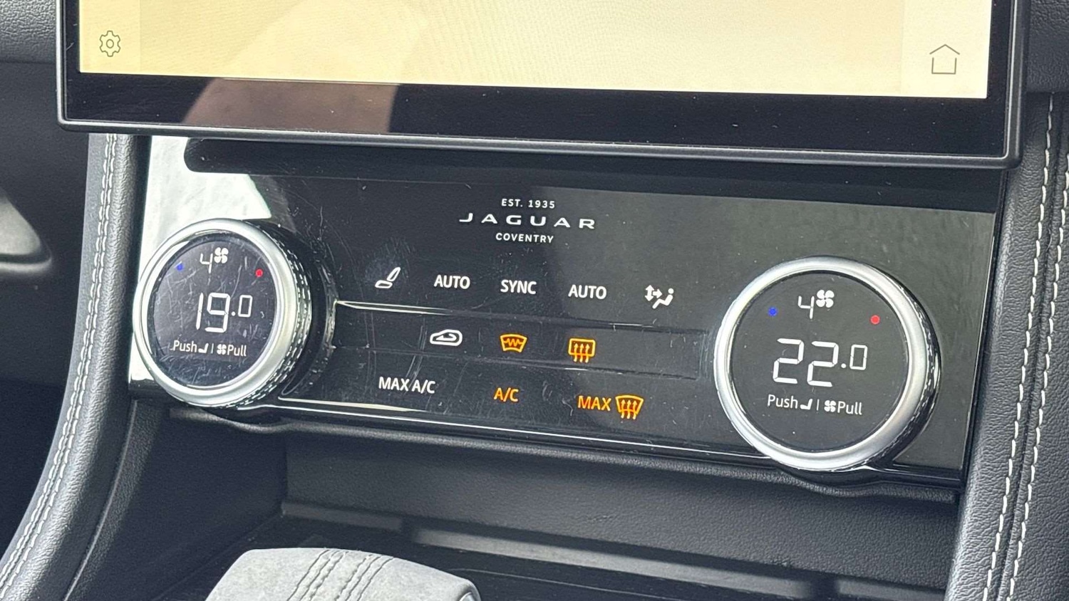 Used Jaguar F-Pace 2023 for sale - 76460452: Photo 29