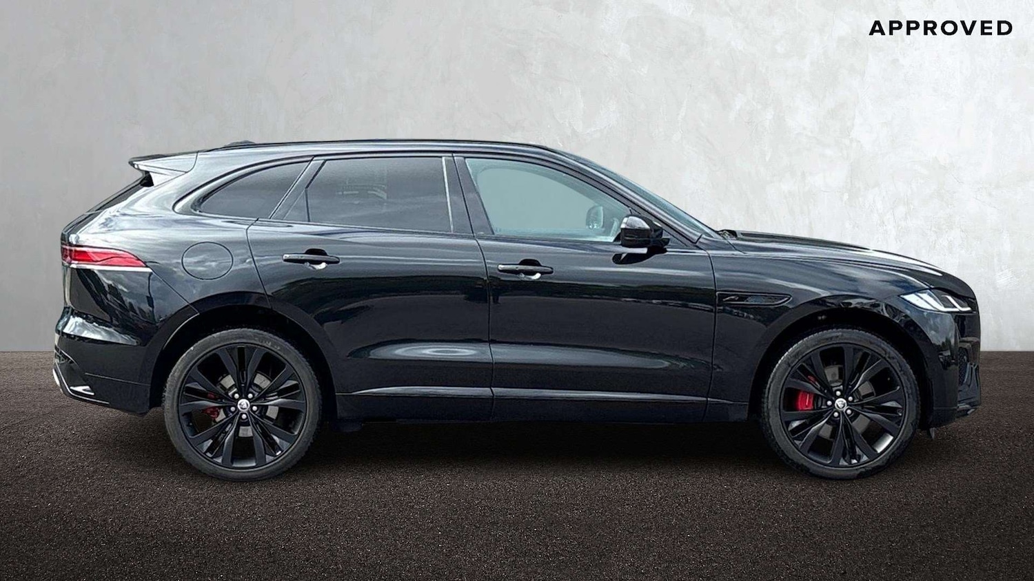 Used Jaguar F-Pace 2023 for sale - 76460452: Photo 5