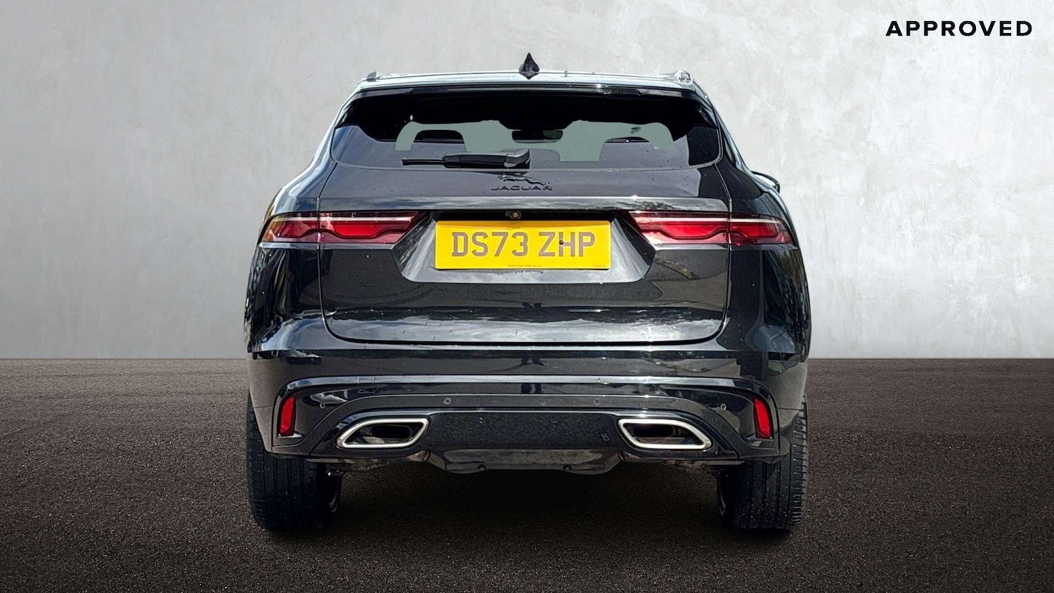 Used Jaguar F-Pace 2023 for sale - 76460452: Photo 6