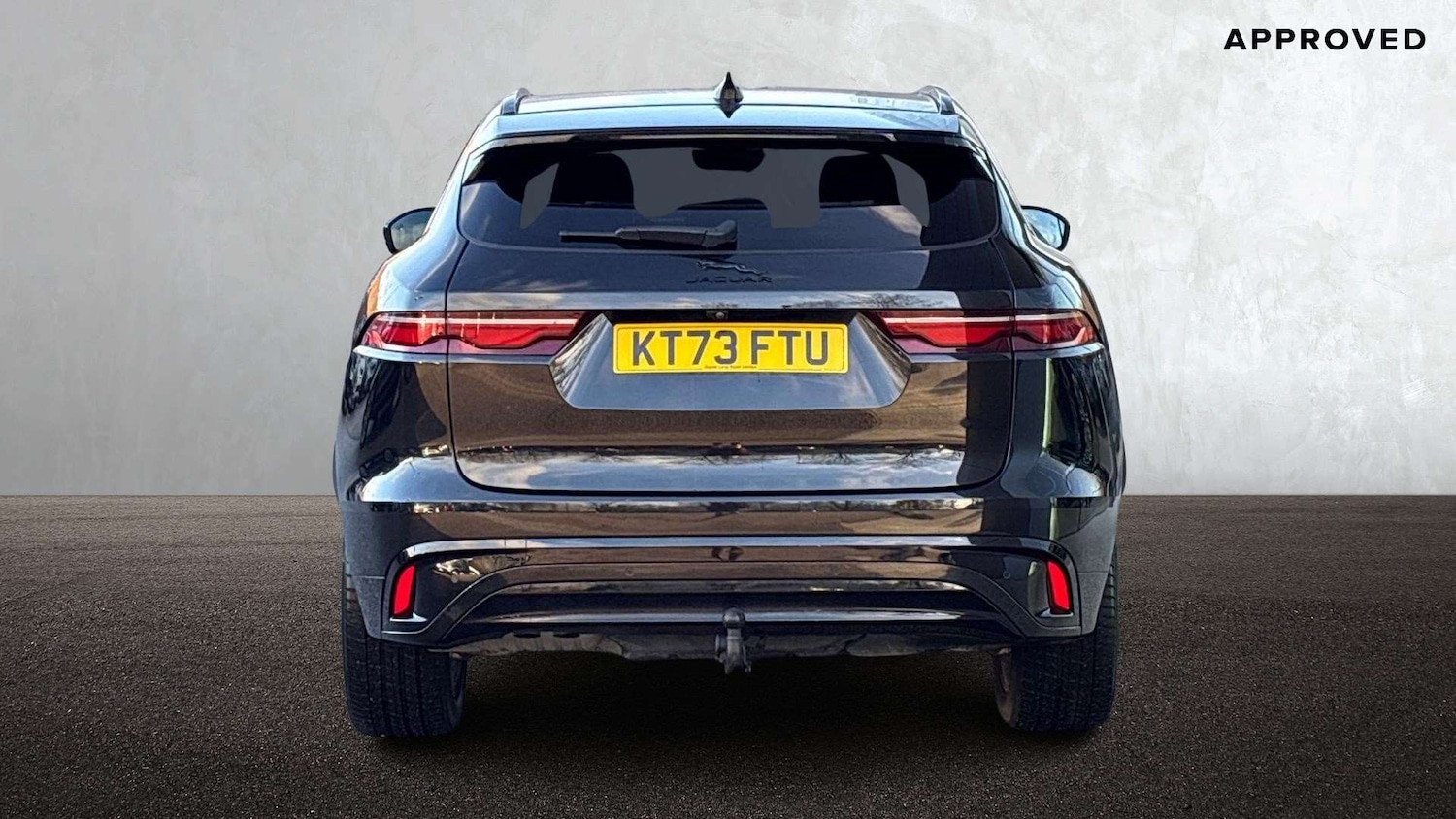 Used Jaguar F-Pace 2023 for sale - 76774159: Photo 6