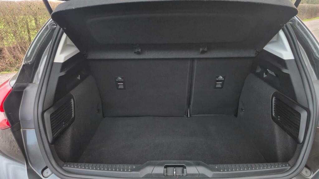 Used Ford Focus 2021 for sale - 77675737: Photo 13