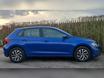 Used Volkswagen Polo 2023 for sale - 77672128: Photo