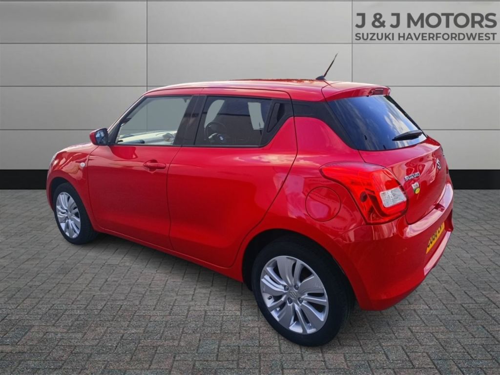 Used Suzuki Swift 2018 for sale - 76255836: Photo 5