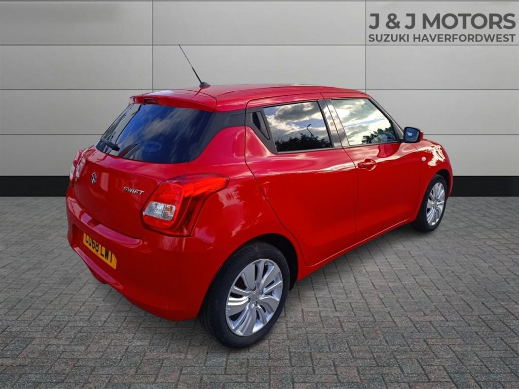 Used Suzuki Swift 2018 for sale - 76255836: Photo 7