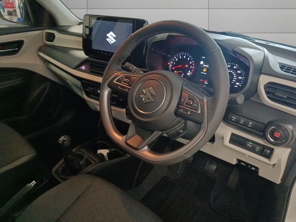 Used Suzuki Swift 2025 for sale - 76402265: Photo 3