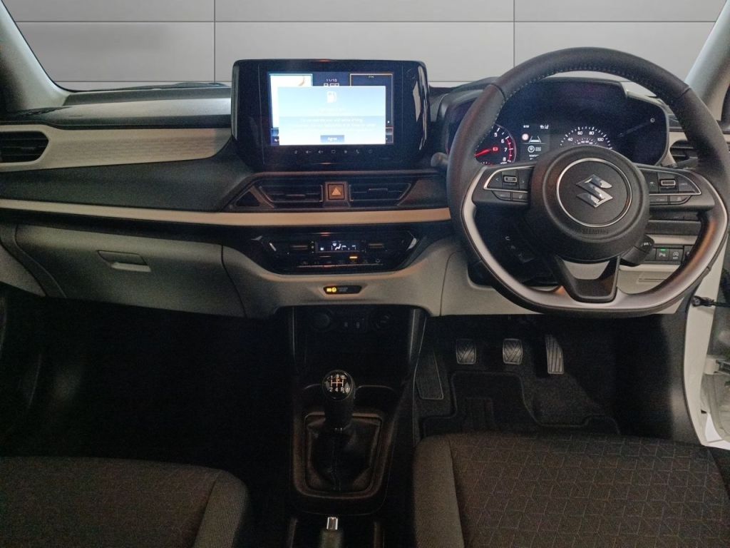 Used Suzuki Swift 2025 for sale - 76402265: Photo 4