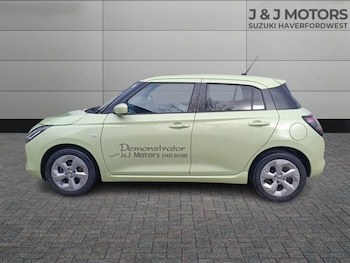 Used Suzuki Swift 2025 for sale - 77967747: Photo
