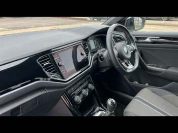 Used Volkswagen T-Roc 2021 for sale - 74129399: Photo