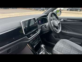 Used Volkswagen T-Roc 2025 for sale - 74868984: Photo
