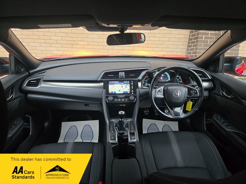 Used Honda Civic 2018 for sale - 76725245: Photo 10