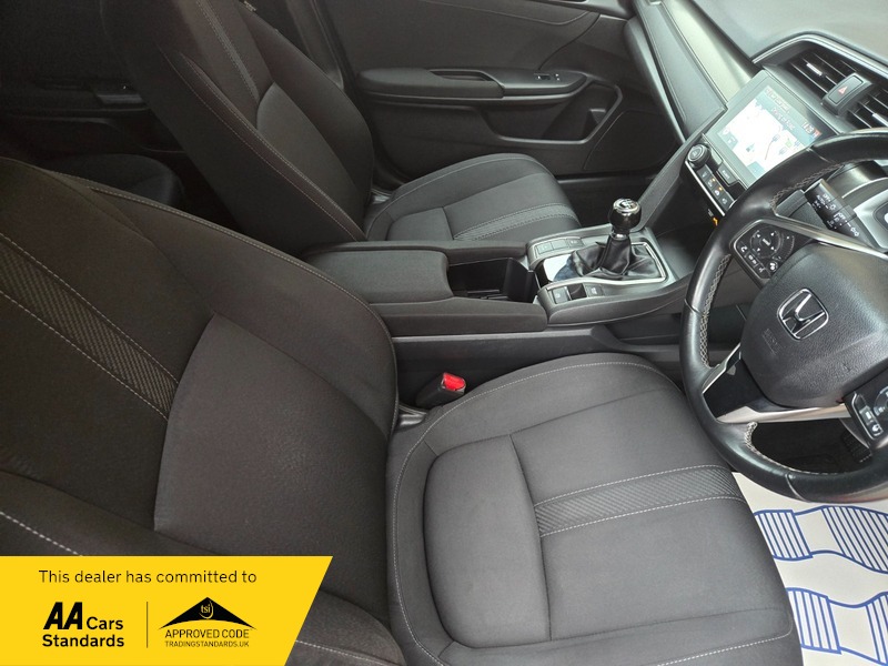 Used Honda Civic 2018 for sale - 76725245: Photo 17