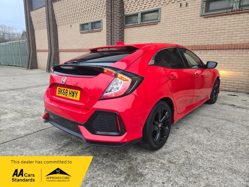 Used Honda Civic 2018 for sale - 76725245: Photo 5