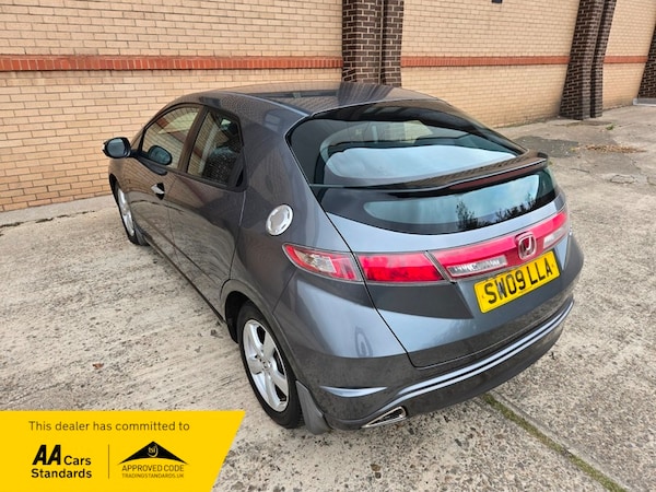 Used Honda Civic 2009 for sale - 76292274: Photo 20