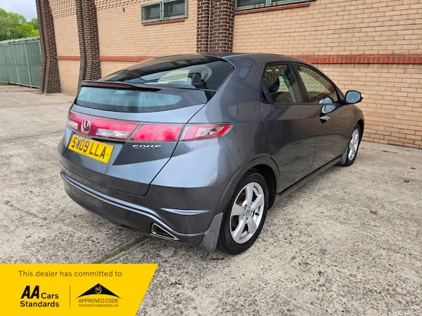 Used Honda Civic 2009 for sale - 76292274: Photo 5