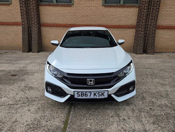 Used Honda Civic 2017 for sale - 76081505: Photo