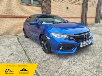 Used Honda Civic 2018 for sale - 78632738: Photo