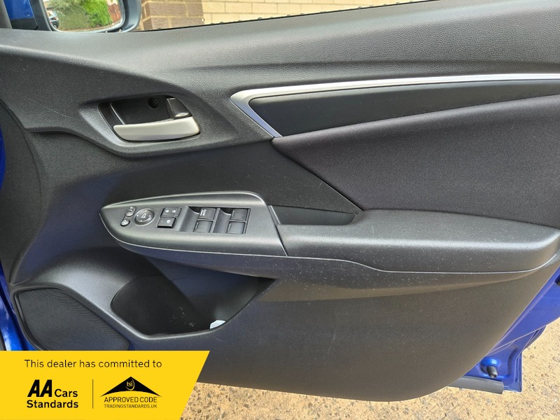 Used Honda Jazz 2017 for sale - 76686880: Photo 17