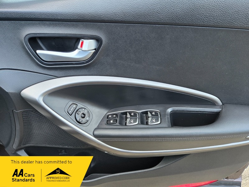 Used Hyundai Santa Fe 2014 for sale - 76884588: Photo 12