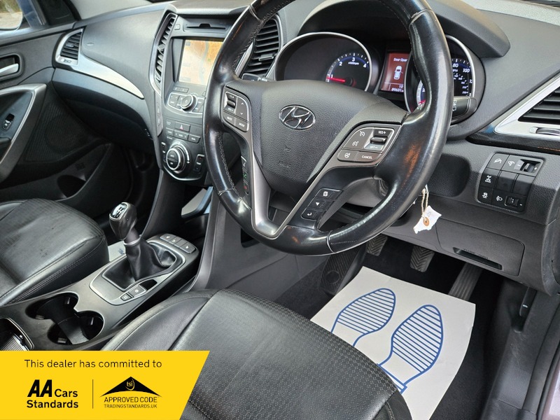 Used Hyundai Santa Fe 2014 for sale - 76884588: Photo 15