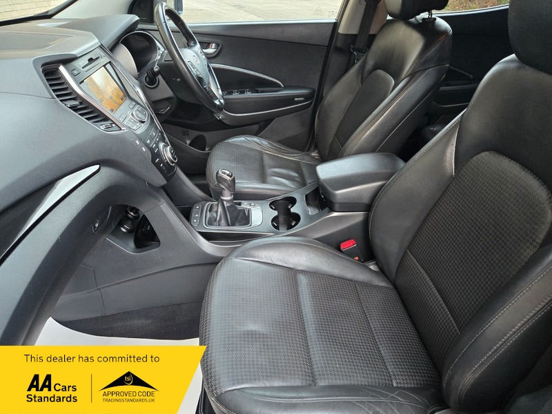 Used Hyundai Santa Fe 2014 for sale - 76884588: Photo 17