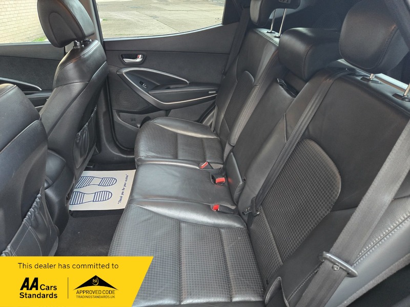 Used Hyundai Santa Fe 2014 for sale - 76884588: Photo 19