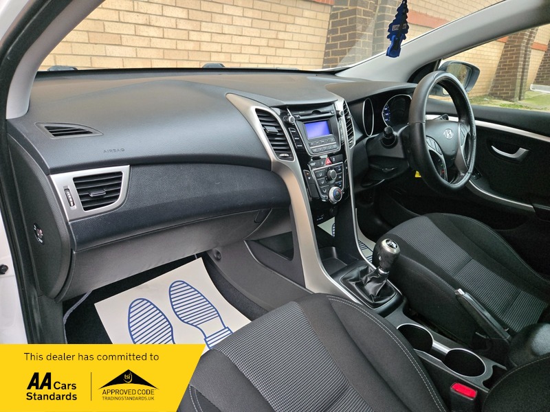 Used Hyundai i30 2012 for sale - 77521759: Photo 8