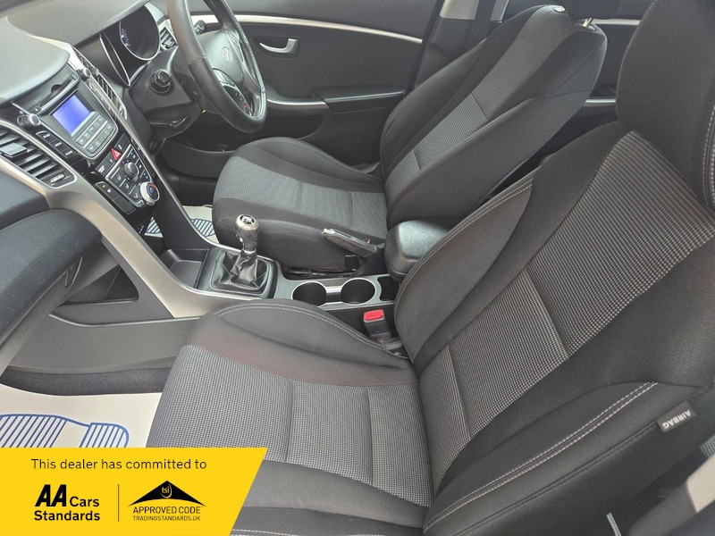 Used Hyundai i30 2012 for sale - 77521759: Photo 9