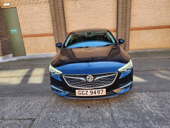 Used Vauxhall Insignia 2017 for sale - 75359987: Photo