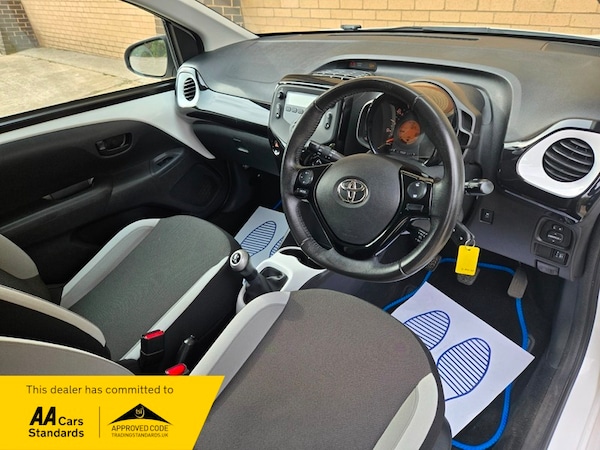 Used Toyota AYGO 2015 for sale - 76148467: Photo 13