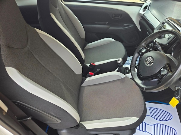 Used Toyota AYGO 2015 for sale - 76148467: Photo 16