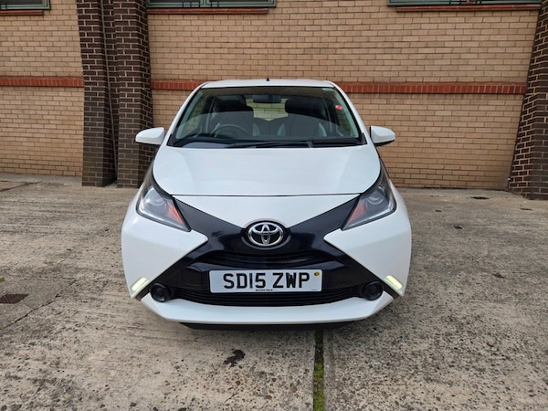 Used Toyota AYGO 2015 for sale - 76148467: Photo 2