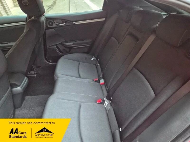 Used Honda Civic 2017 for sale - 77749361: Photo 18