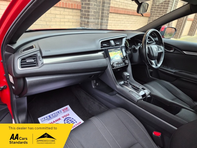 Used Honda Civic 2017 for sale - 77749361: Photo 9