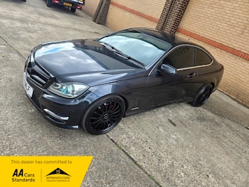 Used Mercedes-Benz C-Class 2011 for sale - 76081506: Photo