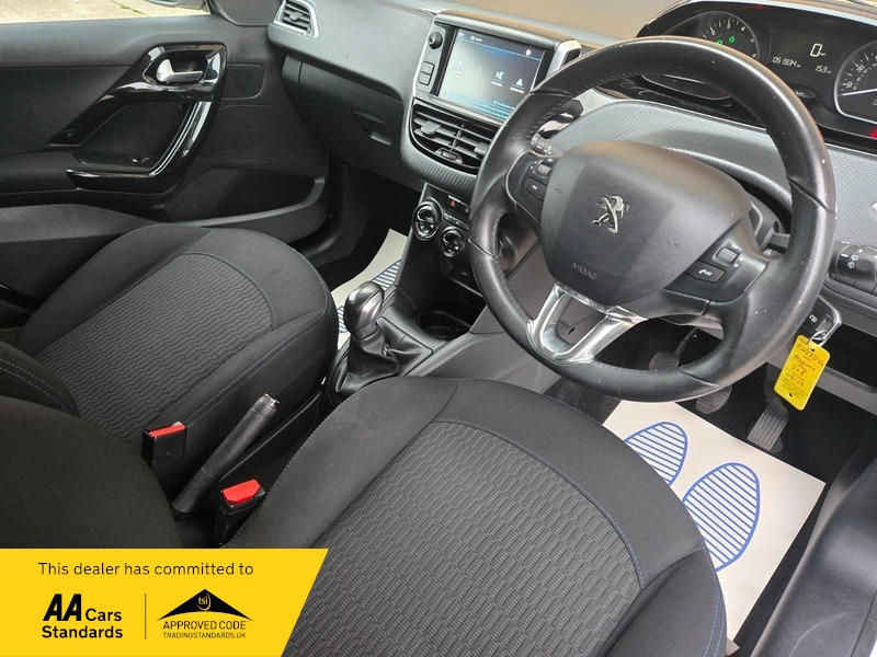 Used Peugeot 208 2018 for sale - 77072887: Photo 11