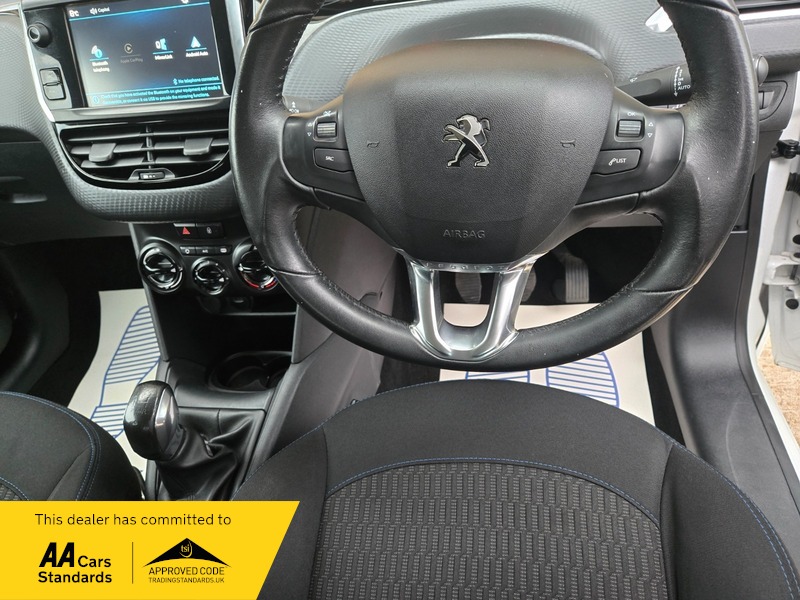 Used Peugeot 208 2018 for sale - 77072887: Photo 17