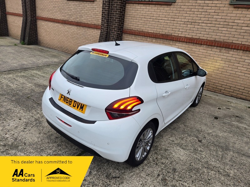 Used Peugeot 208 2018 for sale - 77072887: Photo 21