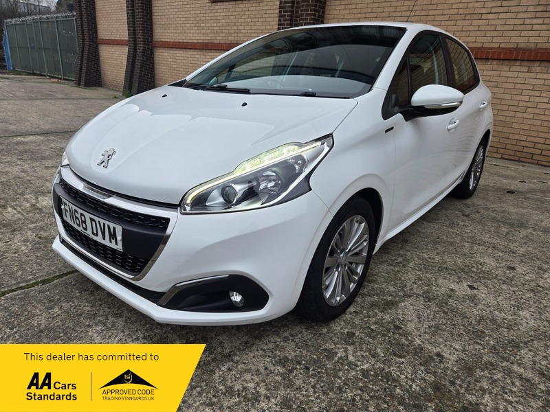 Used Peugeot 208 2018 for sale - 77072887: Photo 4