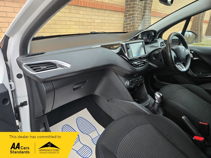 Used Peugeot 208 2018 for sale - 77072887: Photo 8