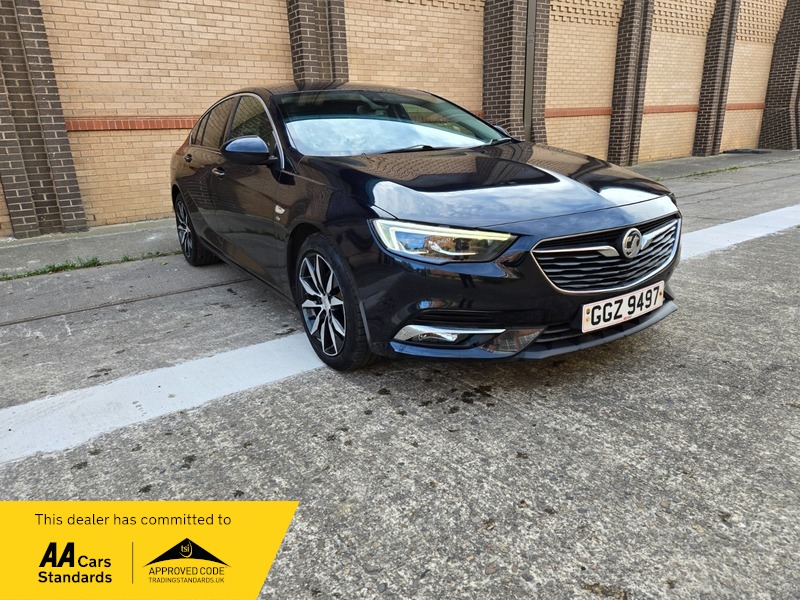 Used Vauxhall Insignia 2017 for sale - 77228038: Photo 2