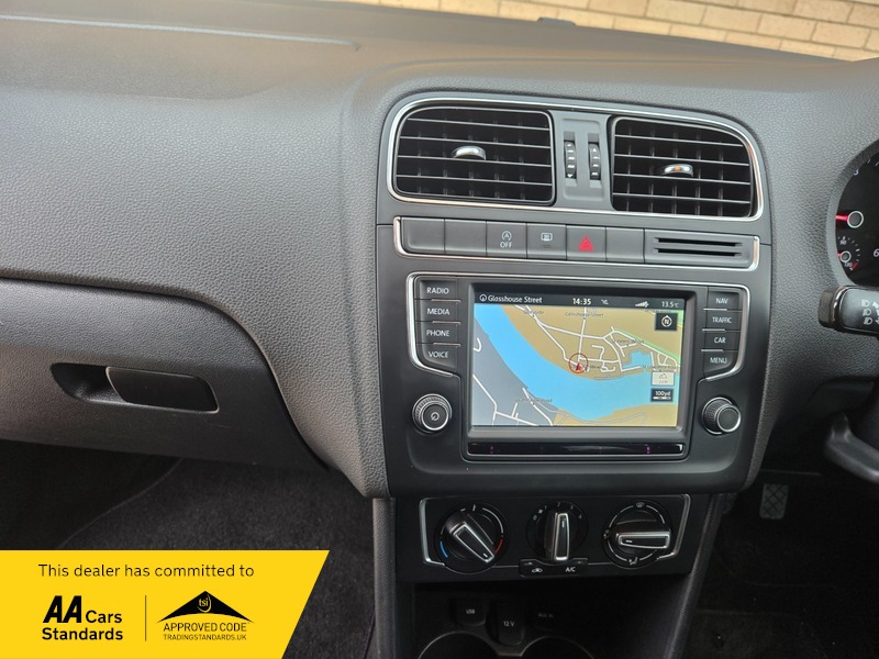 Used Volkswagen Polo 2015 for sale - 76334166: Photo 9