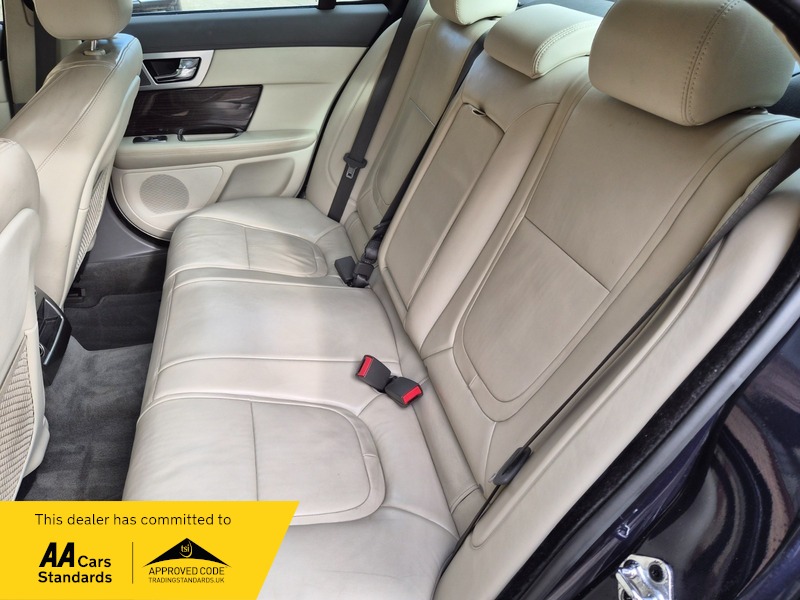 Used Jaguar XF 2014 for sale - 77749362: Photo 11