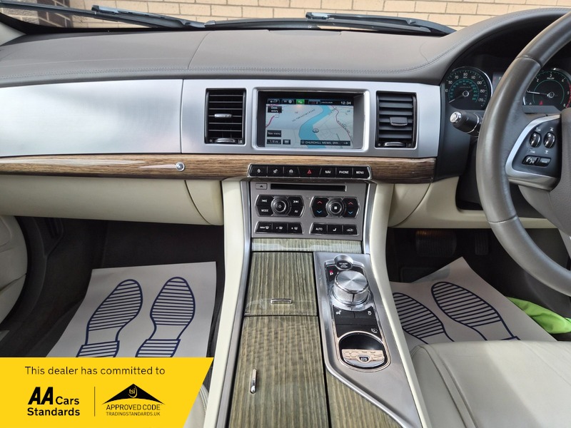 Used Jaguar XF 2014 for sale - 77749362: Photo 13