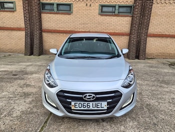 Used Hyundai i30 2016 for sale - 77749363: Photo