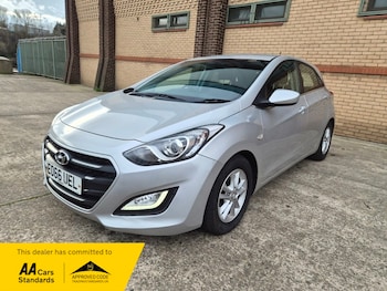 Used Hyundai i30 2016 for sale - 77749363: Photo