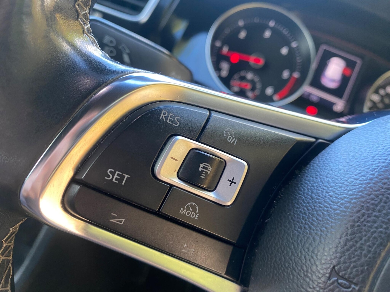 Used Volkswagen Golf 2014 for sale - 76807062: Photo 19