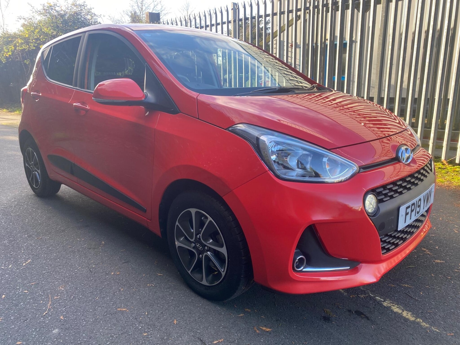 Used Hyundai i10 2019 for sale - 76918500: Photo 1