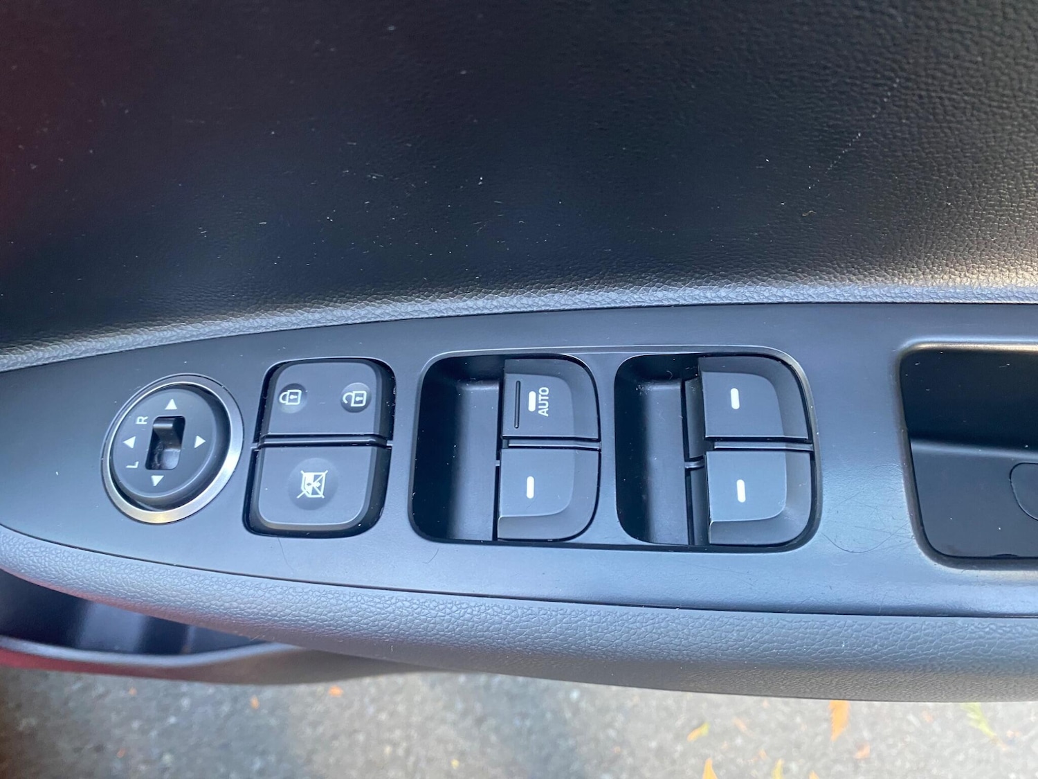 Used Hyundai i10 2019 for sale - 76918500: Photo 13