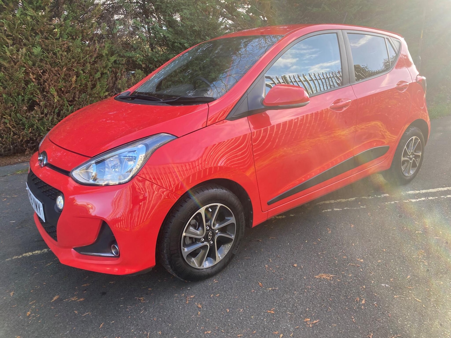 Used Hyundai i10 2019 for sale - 76918500: Photo 3